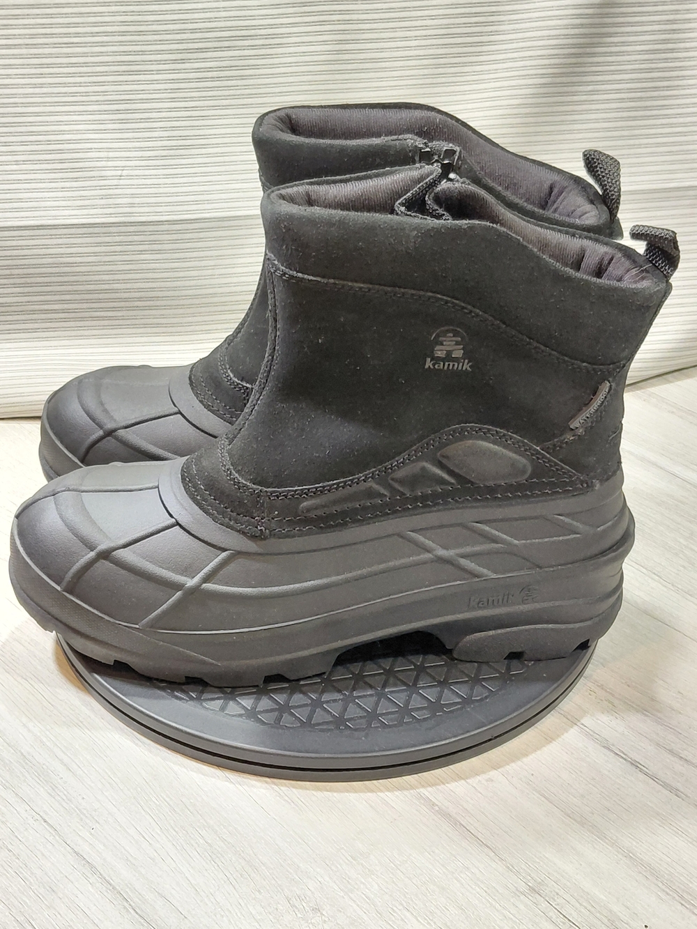 NEW Kamik Men's Champlain 3 Black Winter Snow Boots Waterproof Insulated SIZE 10